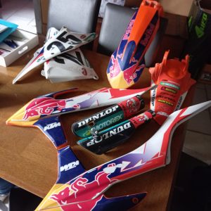 Acerbis déco moto cross ktm ? Déco Red Bull