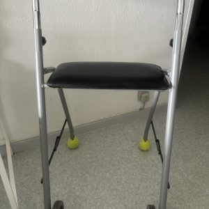 Cadre de marche et rollator 2-en-1 Vermeiren