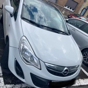 Voiture Corsa