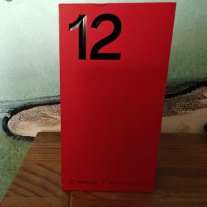 OnePlus 12 5G 512go silky black En cadeau : OnePlus Buds 3 valeur : €100