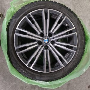Jantes BMW et pneus hiver pour serie 3 de 2022