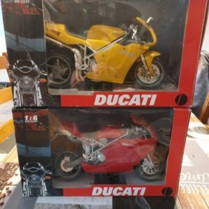 2 Modèles réduits Ducatti 998et 999