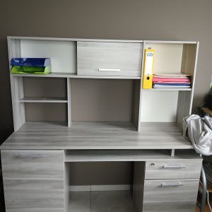 Bureau très bon état