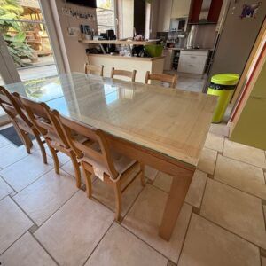 Magnifique salle à manger bois massif – chêne clair – table + 6 chaises