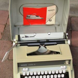 MACHINE A ECRIRE HERMES MEDIA3