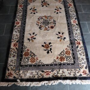 Superbe tapis 150 X 250