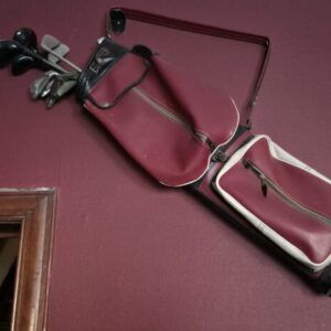 Ensemble de clubs de golf et étui vintage des années 80