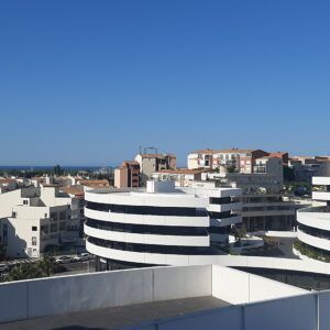 A vendre très belle appartement en bord de mer