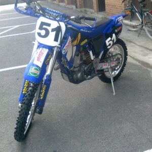 Je vends moto de cross avec documents immatriculation