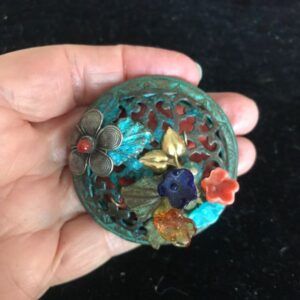 broche vintage des années 60 de la marque St Tropez, estampillée