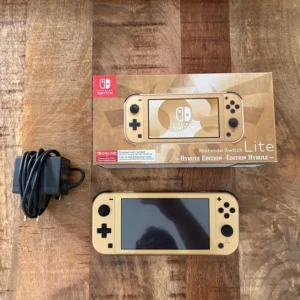 Nintendo switch lite hyrule edition + chargeur