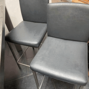 4 chaises similicuir hautes