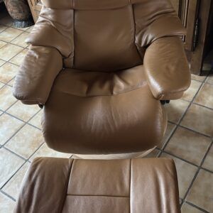 Fauteuil + pouf Stressless Reno cuir