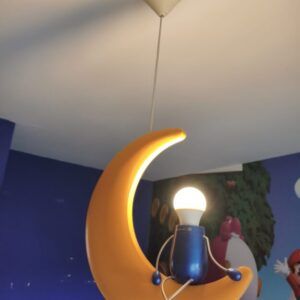 Lustre Retro-Vintage pour chambre d'enfant. Bonhomme sur la lune