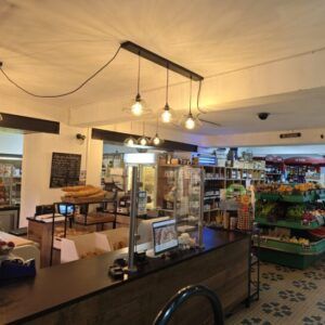 Épicerie multiservices MODERNE sans concurrence + maison – zone touristique