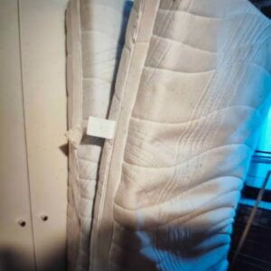 Matelas dehoussables 80/200 bonne qualité