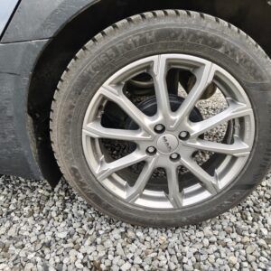 jante alliage 17 pouces + pneus 175/65/17