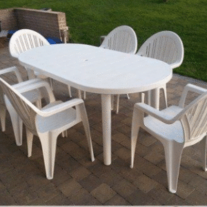 Table et 4 chaises de jardin