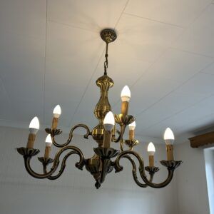 Lustre en laiton