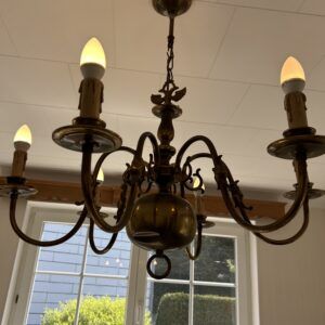 Lustre en laiton