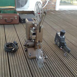 Projecteur Cinéma.SPECTO de1950 et camera.YASHICA.U-matic.S1961