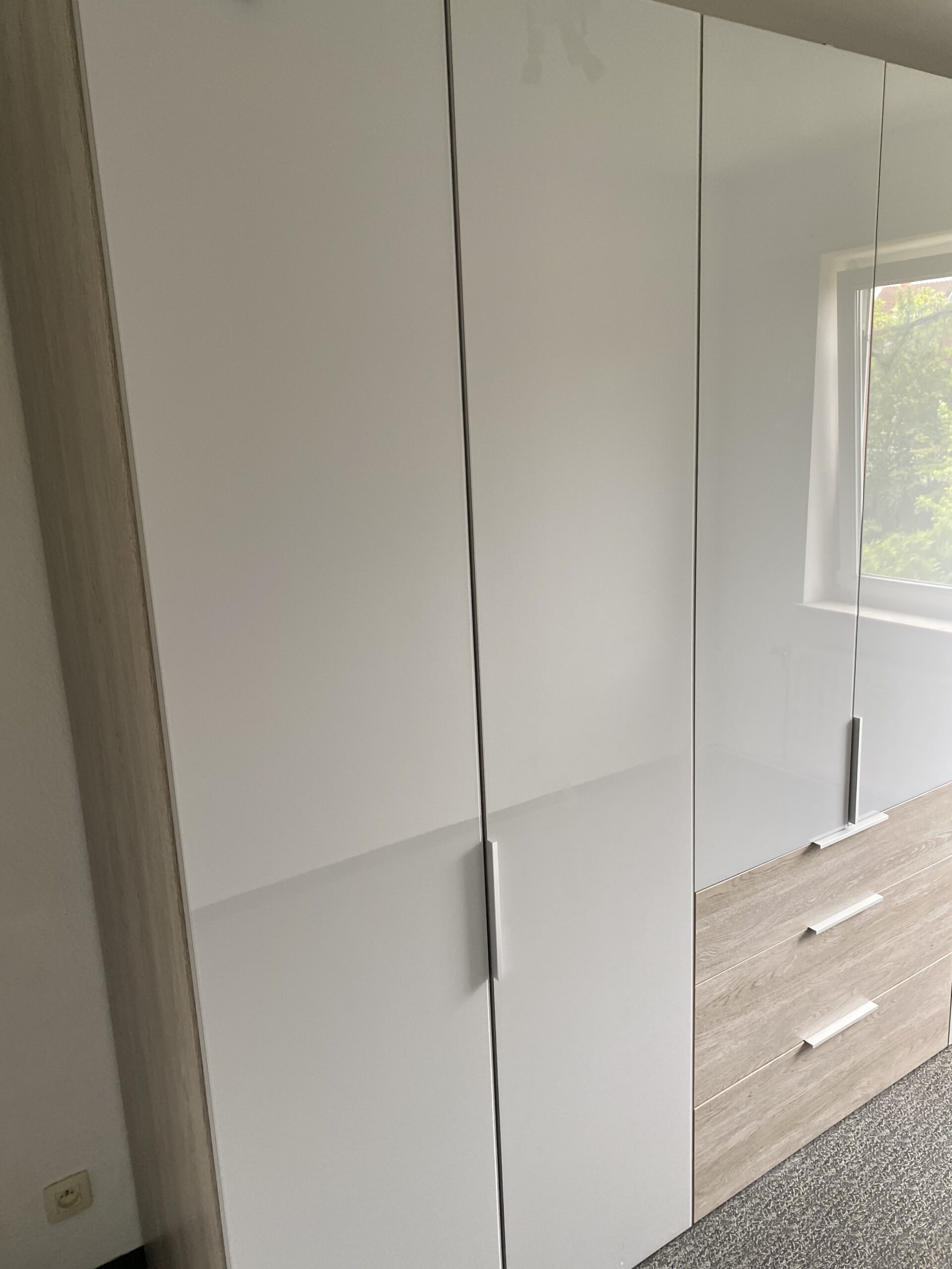 Très grande garde robe Long.2,98m Haut.2,35m Prof.61cm – Image 2