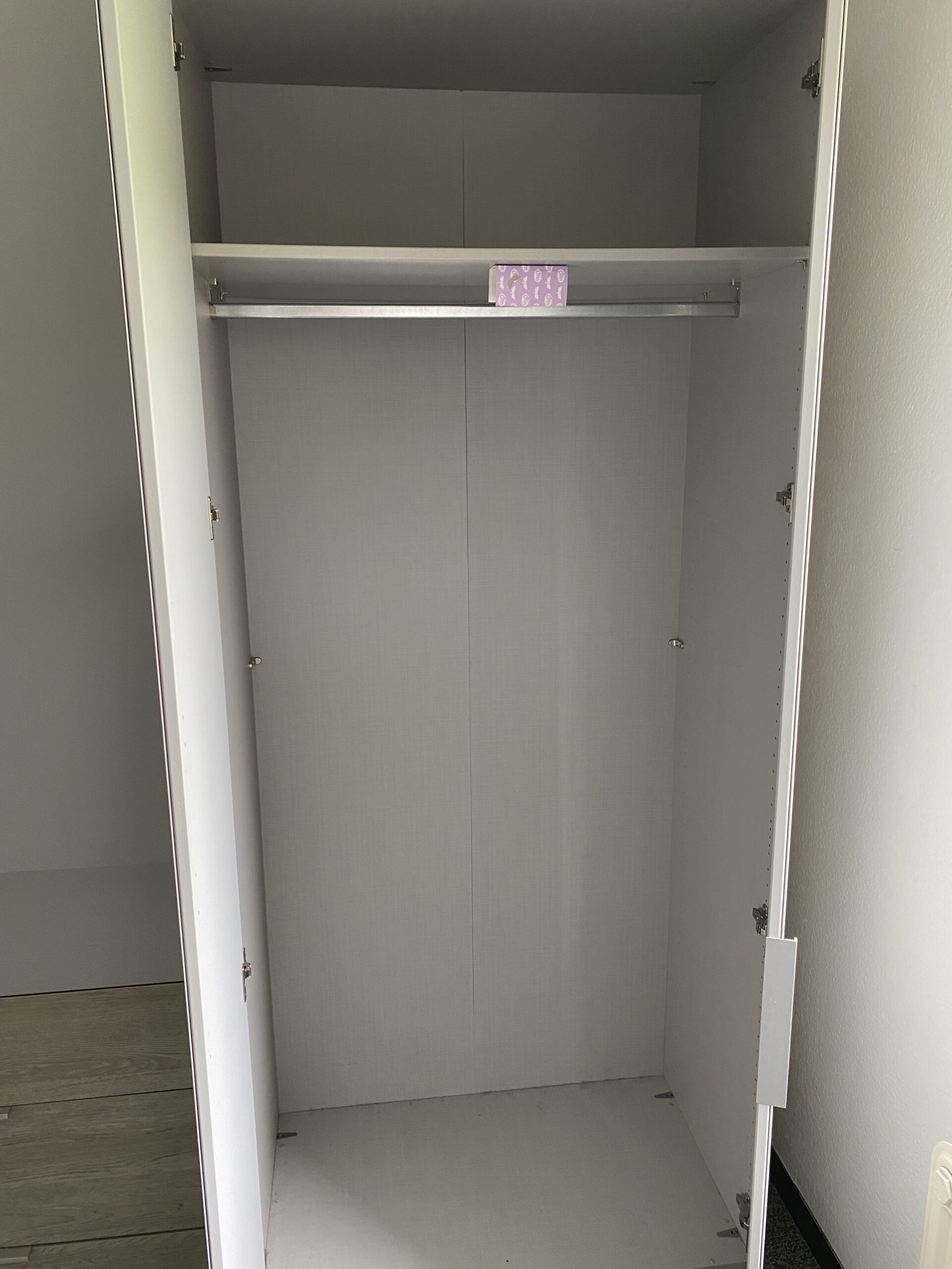 Très grande garde robe Long.2,98m Haut.2,35m Prof.61cm – Image 5