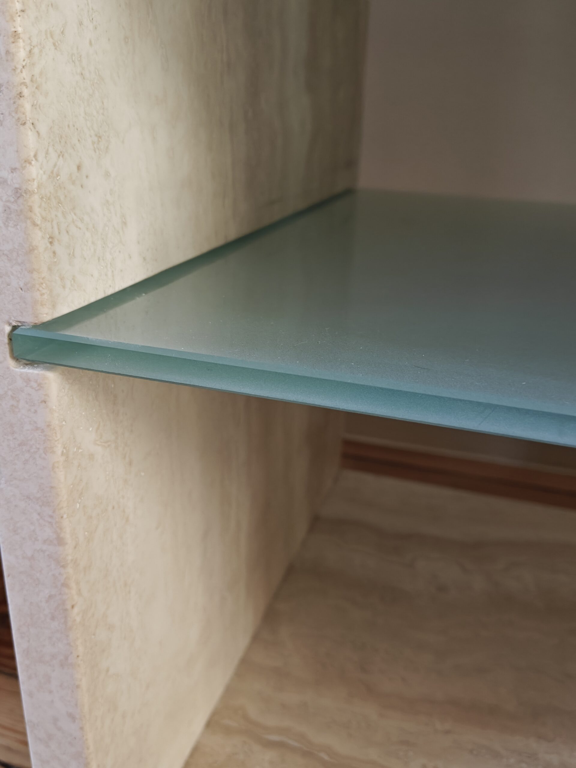 Petit meuble design en vrai travertin – Image 4