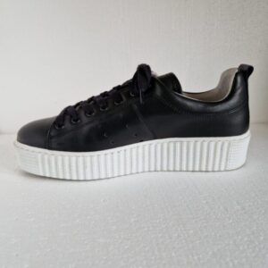 Baskets couleur noir marque Tango Shoes pointure 40