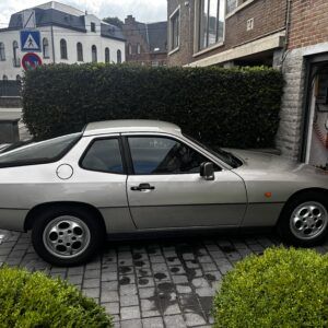 Porsche 924S 1886