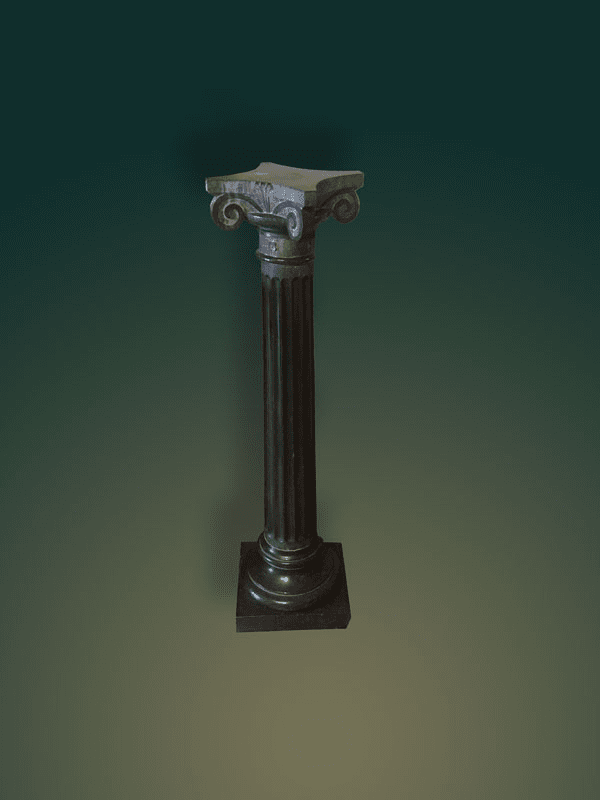 Colonne en marbre et pierre noire