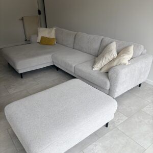 🛋️ Magnifique canapé D’angle gris clair plus pouf