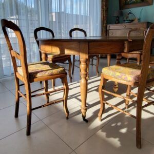 Table ronde en chêne extensible + 6 chaises