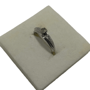 Bague solitaire plaqué or blanc 4 grammes T. 52 vintage 70