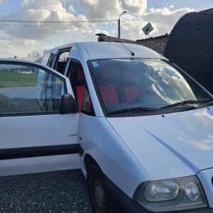 Citroën Jumpy récemment isolé et aménagé