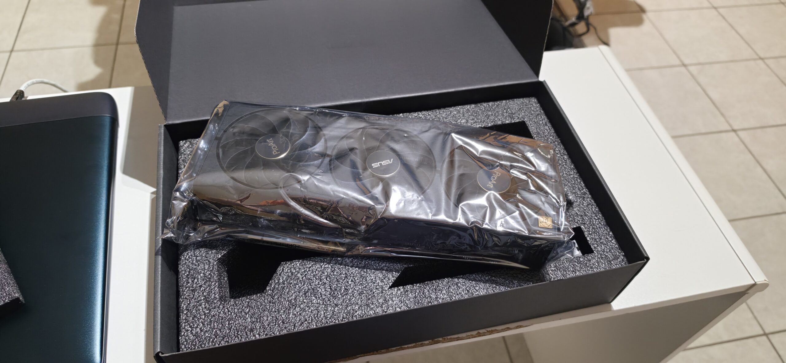 ASUS ProArt RTX™ 4080 SUPER OC Edition 16 Go GDDR6X, format SFF – Image 9