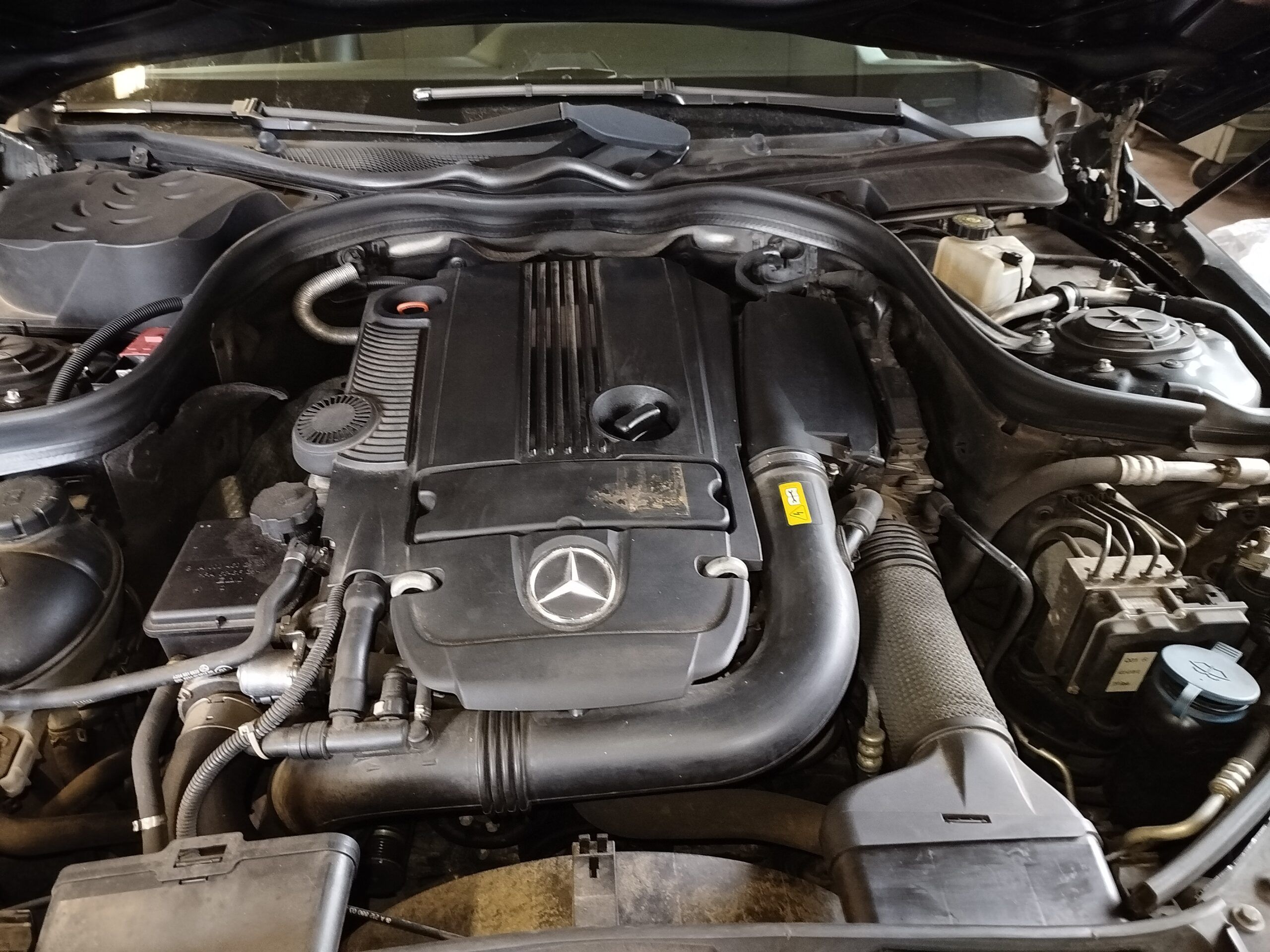 A vendre Mercedes W212 de 2009 – Image 3