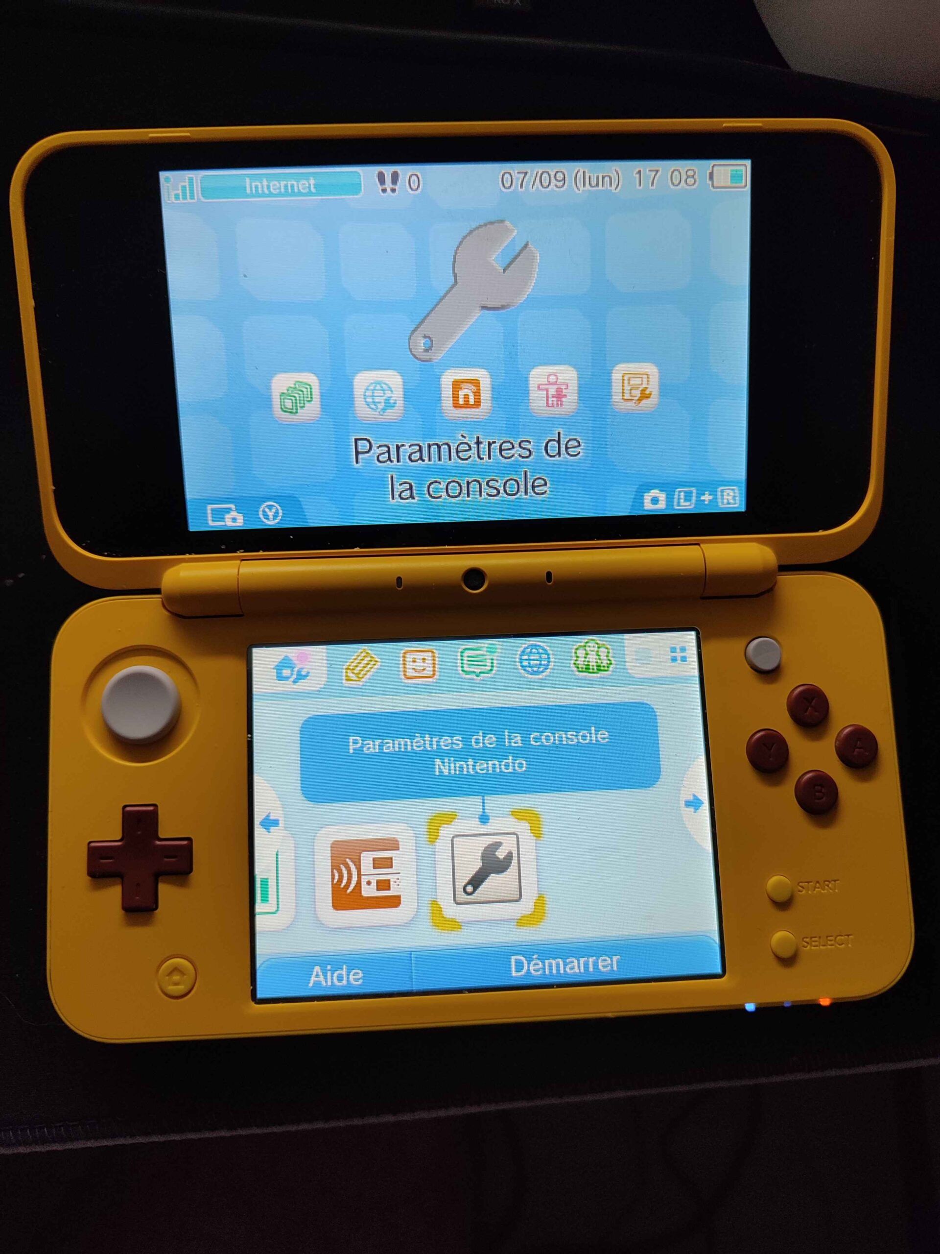 New Nintendo 2DS Pikachu – Image 2