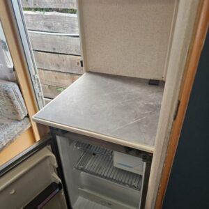 KNAUS entièrement rénovée par professionnel – 1.260 kg – Certificat de conformité ok