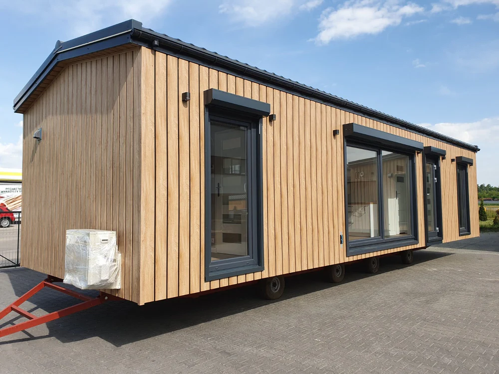 Maison remorque mobile 40 pieds x 8, type T2, isolée 4 saisons