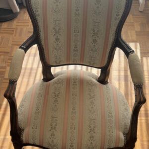Fauteuil cabriolet de style Louis XV